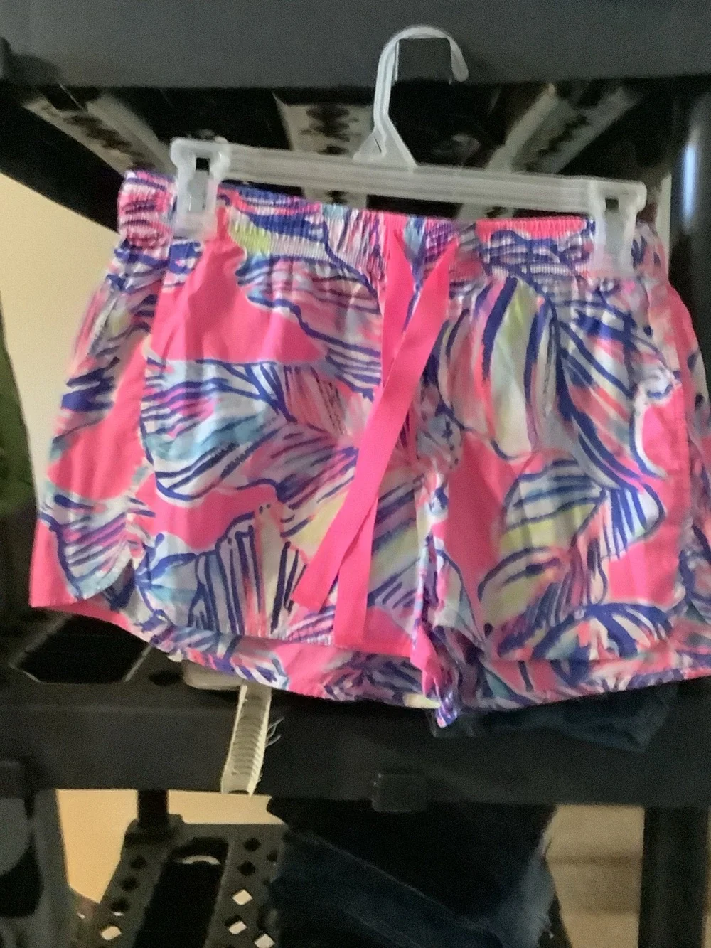 Lilly‎ Pulitzer Pink Multi-Leaf Print Athletic Shorts